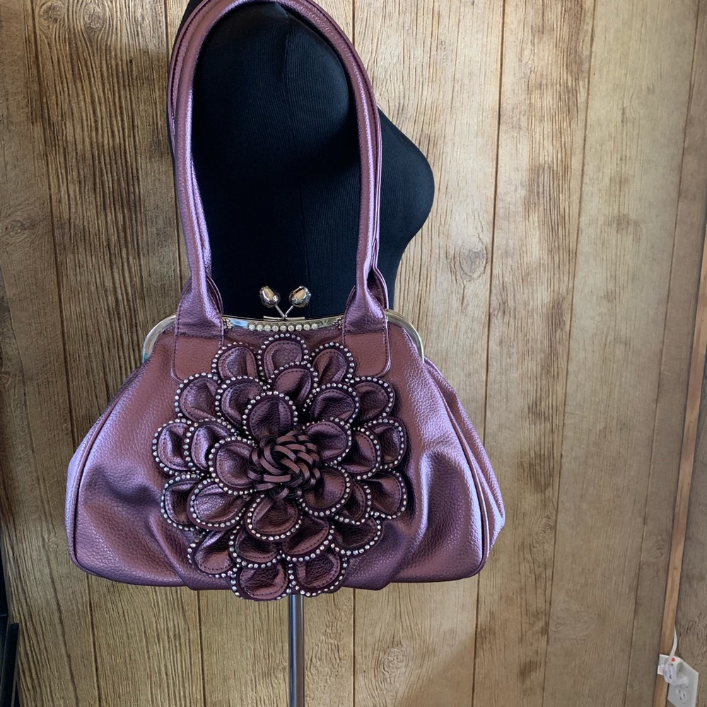 Beautiful boutique kiss lock purse/handbag!👜